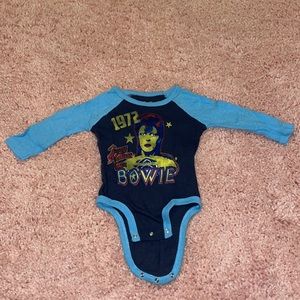 WORN ONCE ROWDY SPROUT DAVID BOWIE LONG SLEEVED ONESIE 3-6 MONTHS